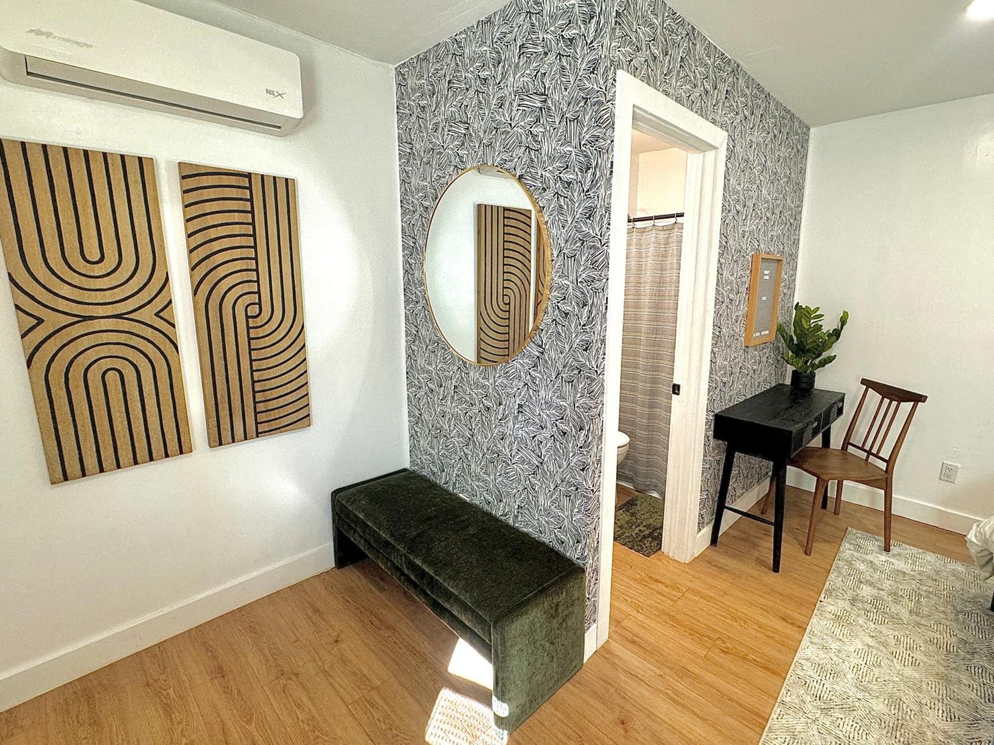*golden Getaway* 5 Beds / 8 Minutes To Downtown *